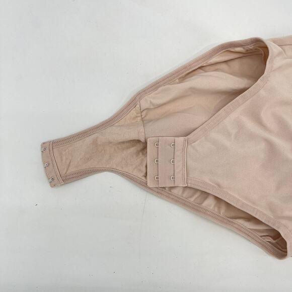 Victoria's Secret Wired Shapewear with Bottom Closure Tan Lightly Lined Bra 36B - Picture 8 of 8